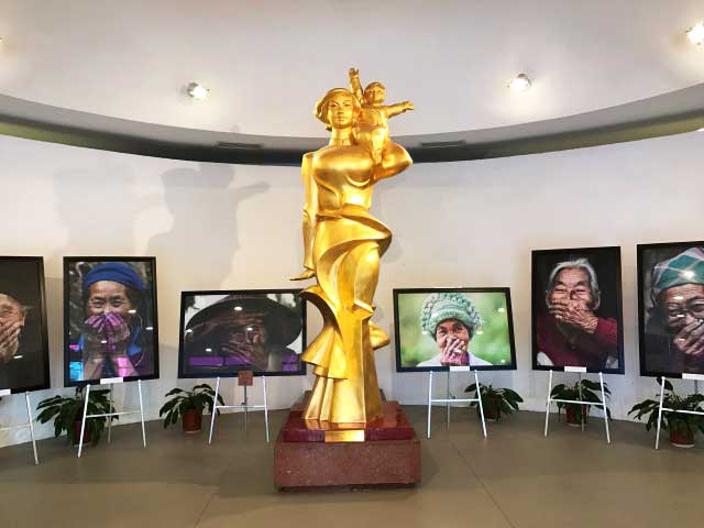visit Vietnamese Women's Museum hall